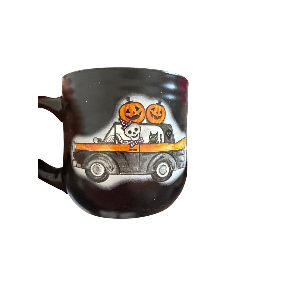 Cobwebs And Cauldrons Ceramic Halloween Set of 4 Mugs Pumpkins Skeletons In Cars - Picture 10 of 14